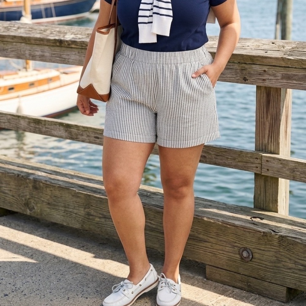 Old Navy Linen Shorts Size XL Blue & White Pinstripe Comfort Waistband Nautical